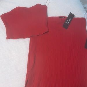 Skirt set a Bandoo Top and a skirt with a slit pretty red lulus set